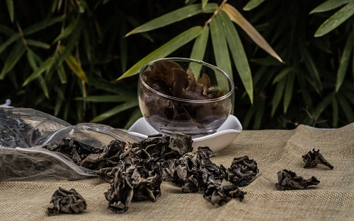 如何鑒別染色黑木耳？食品安全檢測儀區(qū)分黑木耳中的硫酸鎂